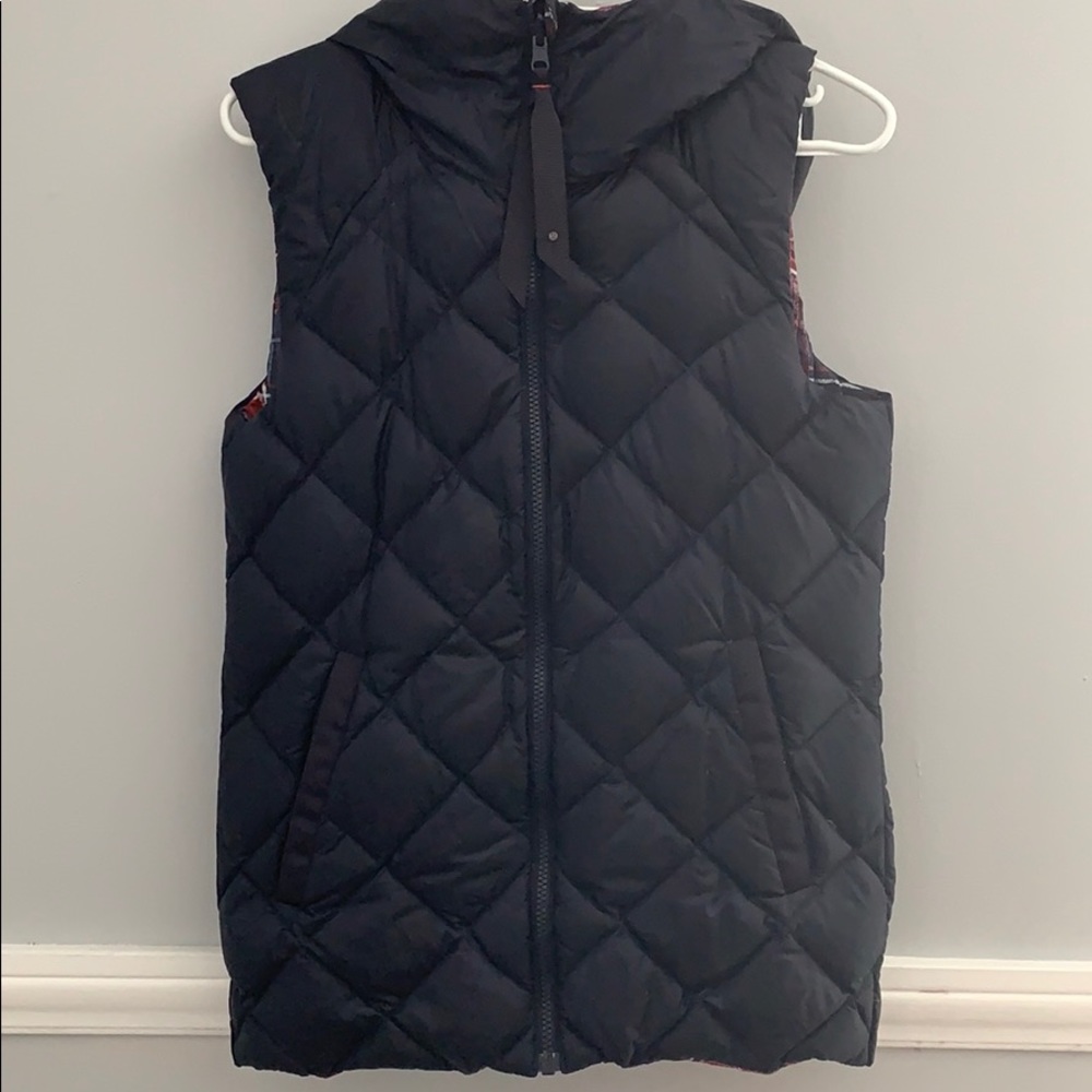Lululemon reversible down vest